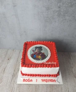 1 Yaş Resimli Pasta