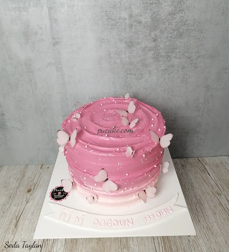 Pembe Kelebek Pasta