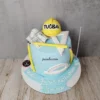 Tenis topu, raket ve spor ekipmanlarıyla süslenmiş pasta