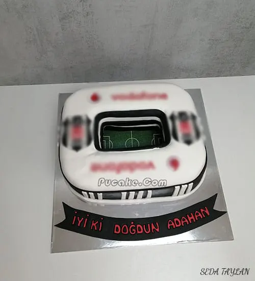 siyah-beyaz-taraftar-pasta