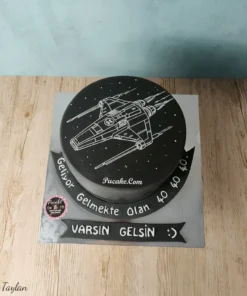 uzak-savascisi-resimli-pasta